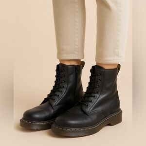 Dr Martens Women's Black Delaney Zip Up Combat Boots Shoes Size 5